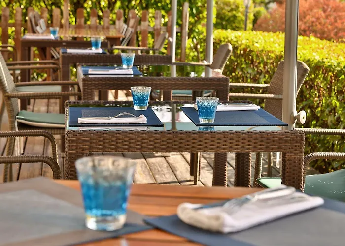 Logis Hotel-Restaurant Les Voyageurs