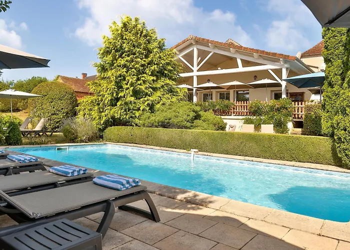 Logis Hotel-Restaurant Les Voyageurs