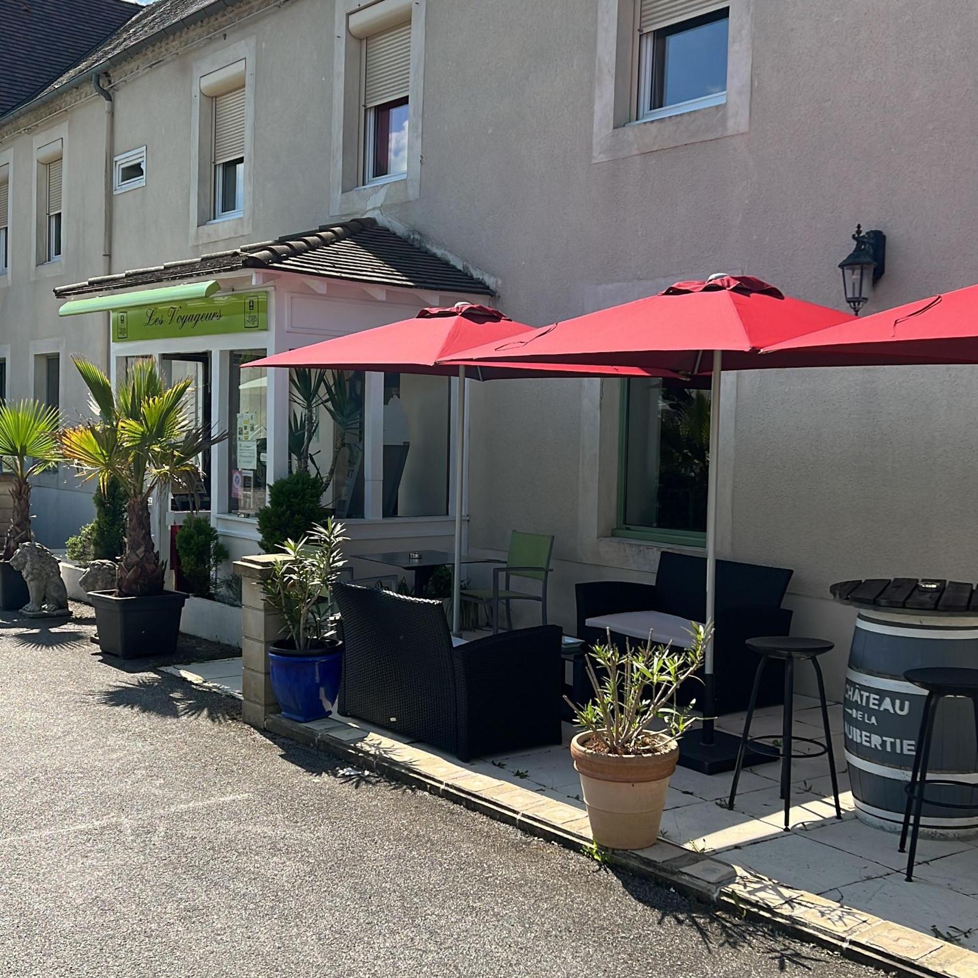 Logis Hotel-restaurant Les Voyageurs Hotel