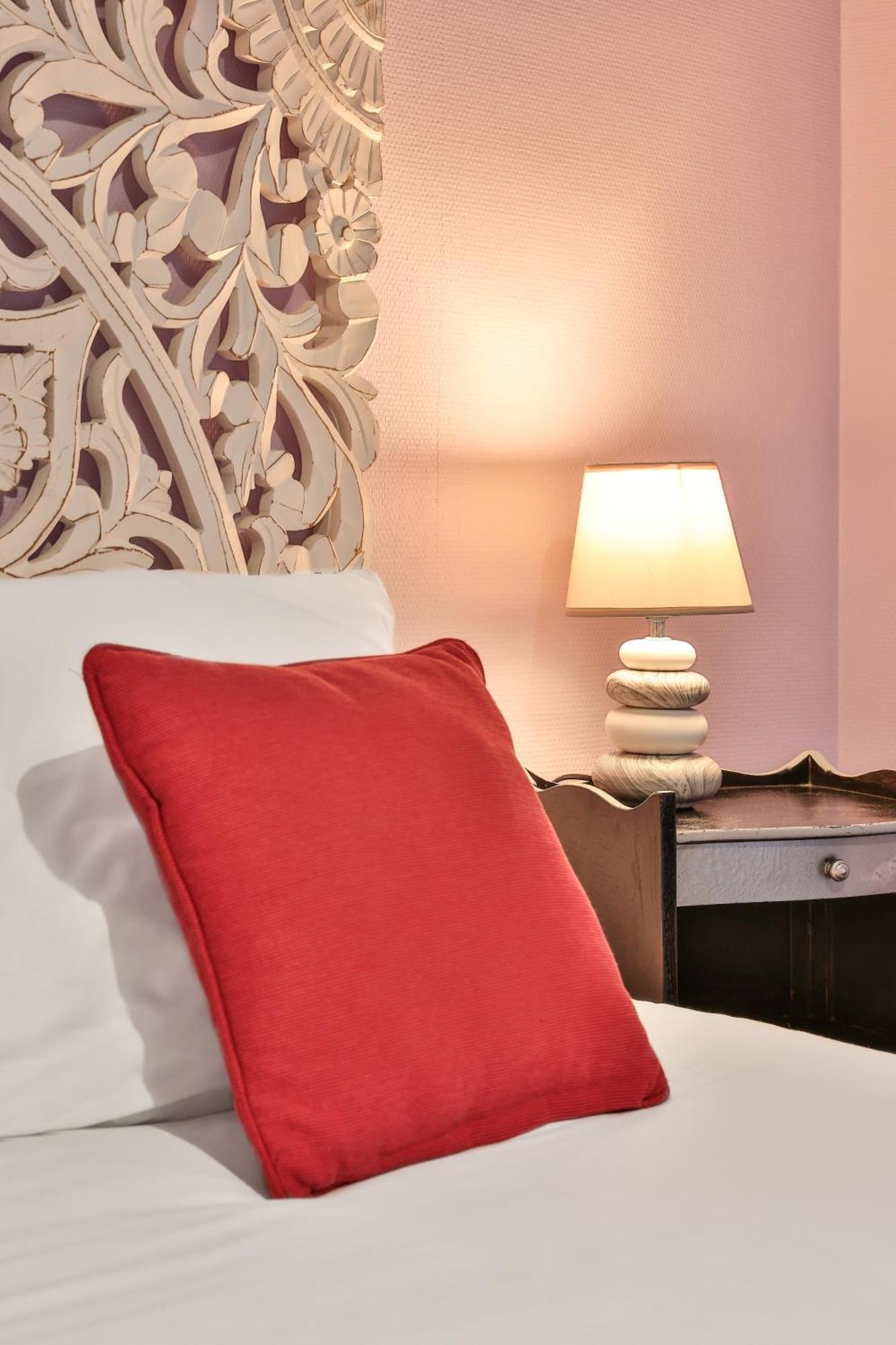 Hotel Logis Hotel-restaurant Les Voyageurs