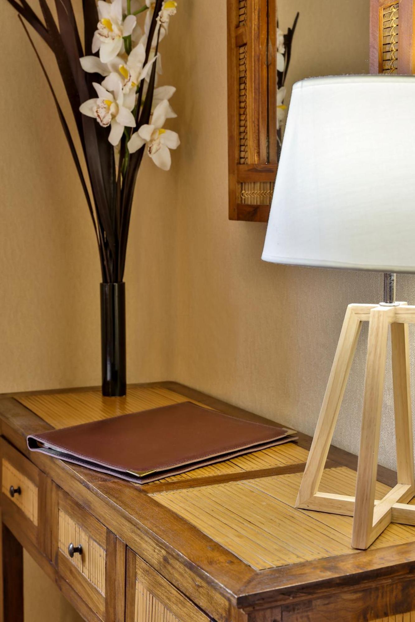 Logis Hotel-restaurant Les Voyageurs La Coquille