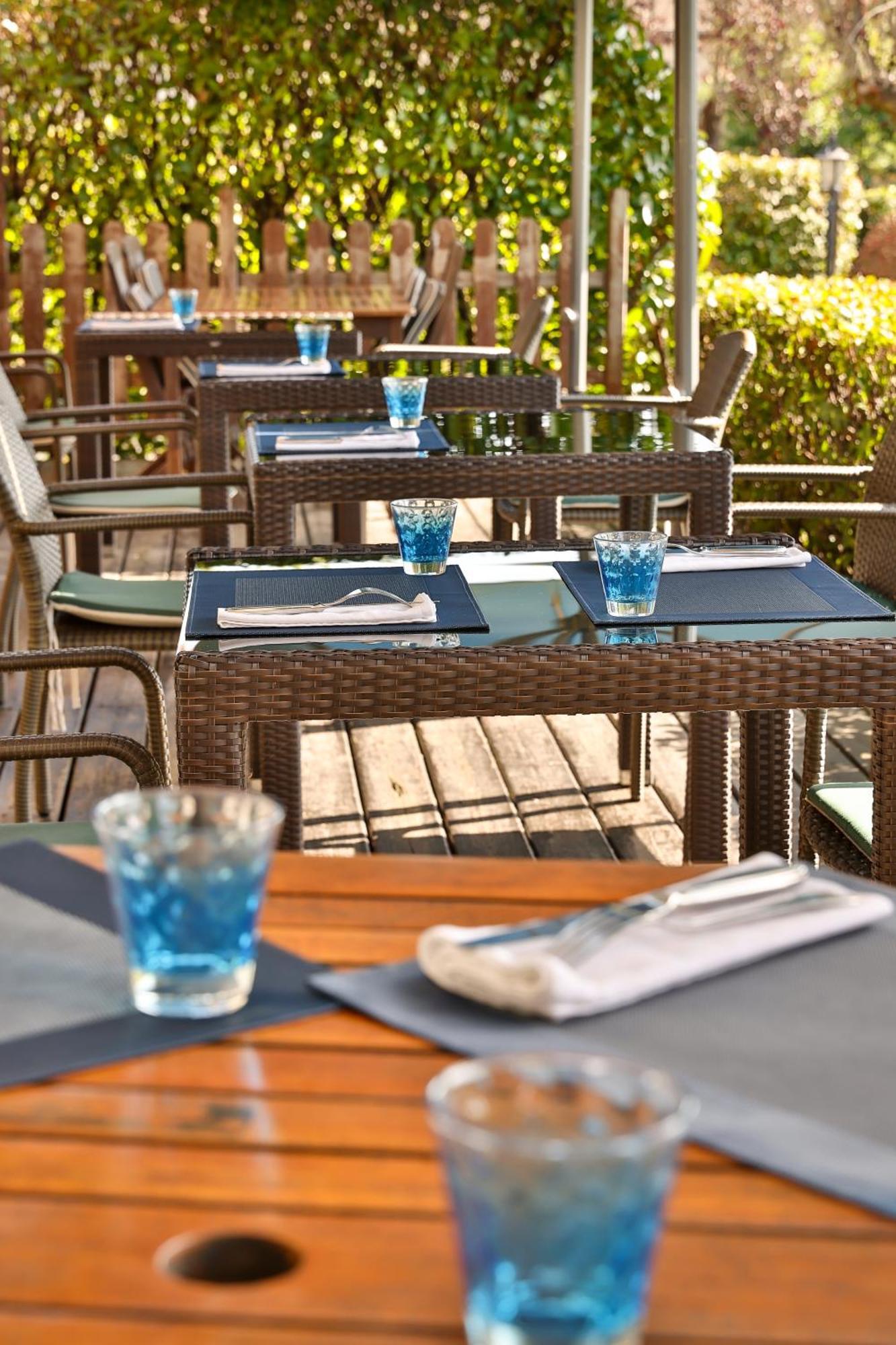 Hotel Logis Hotel-restaurant Les Voyageurs 3*